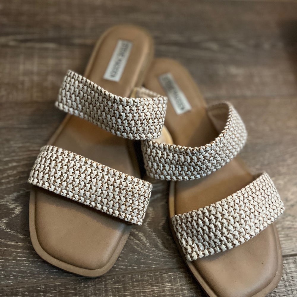 Stylish Steve Madden Woven Sandals - Tab